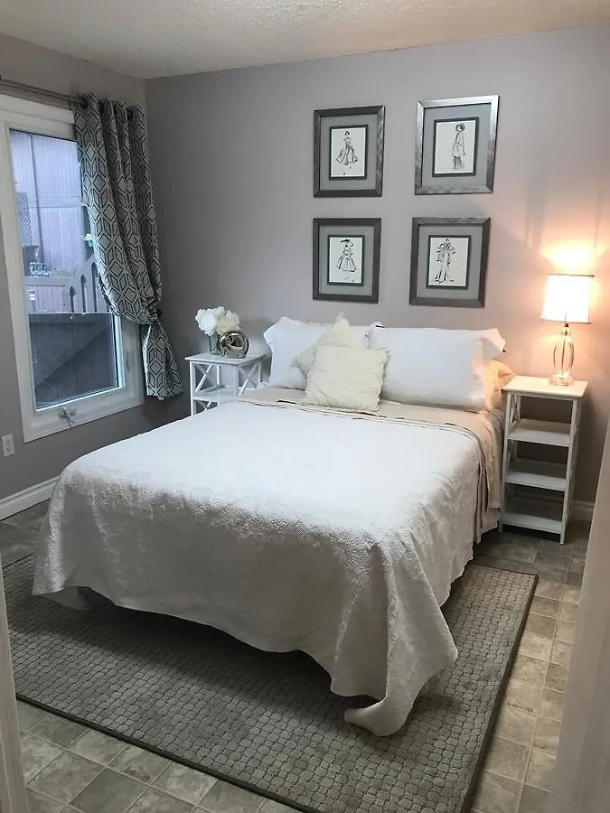 Ground Floor Apartment Surrey Gardens Edmonton Canada